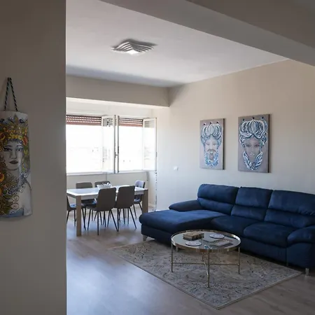 View Penthouse Κατάνια